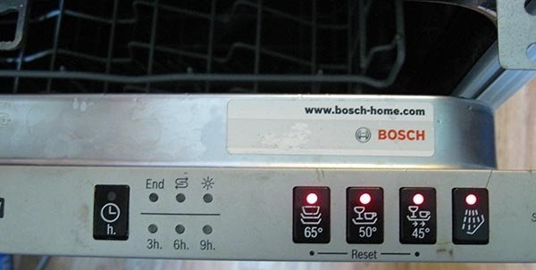 Bosch Dishwasher Flashing Lights Troubleshooting Guide(2026) 